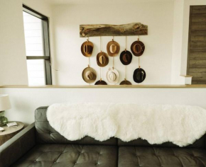 The Cowboy Inn - Luxury Bozeman